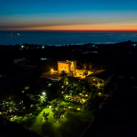 Foresteria Baglio Della Luna Hotel 4*