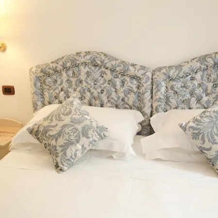 Foresteria Baglio Della Luna Hotel 4*