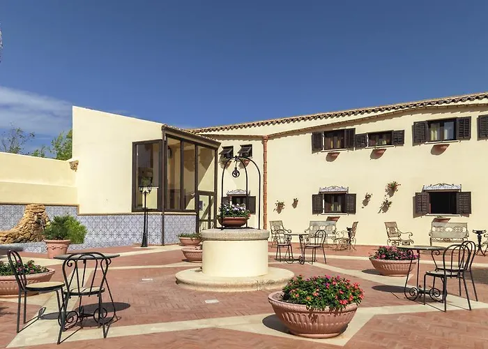 Foresteria Baglio Della Luna Hotel